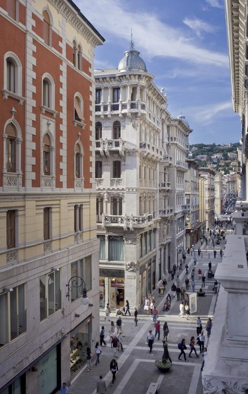 Palace Suite Trieste Exteriör bild